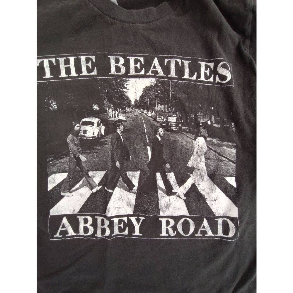 BEATLES ABBEY ROAD SHORT SLEEVE BLACK PRE-LOVED SMALL UNISEX - Picture 3 of 6